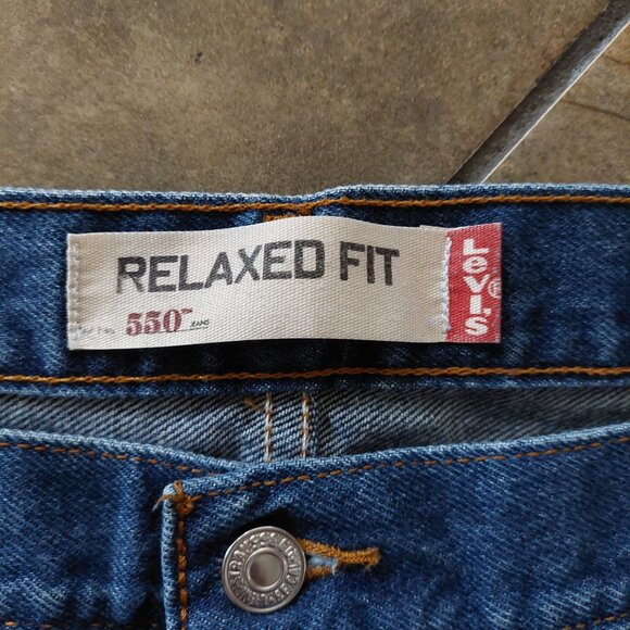 Levi's 550 Relaxed Fit Men's Jeans 42 X 30 - Picture 3 of 6